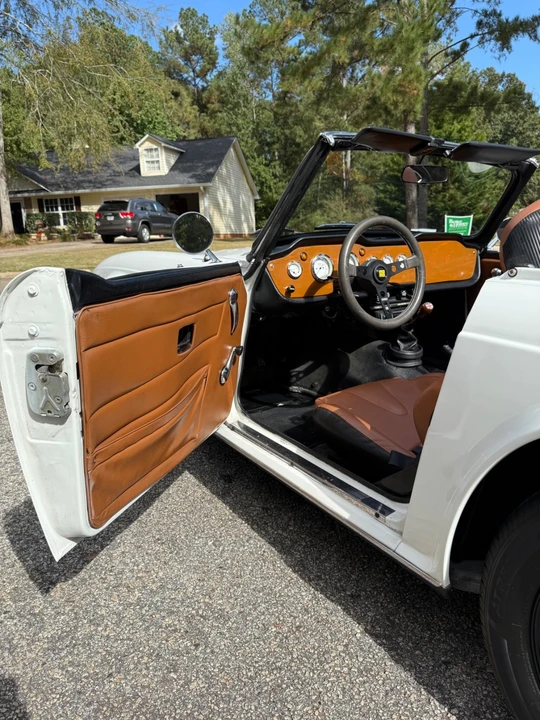 1976 Triumph TR6 (US-spec) - Image 11 of 21
