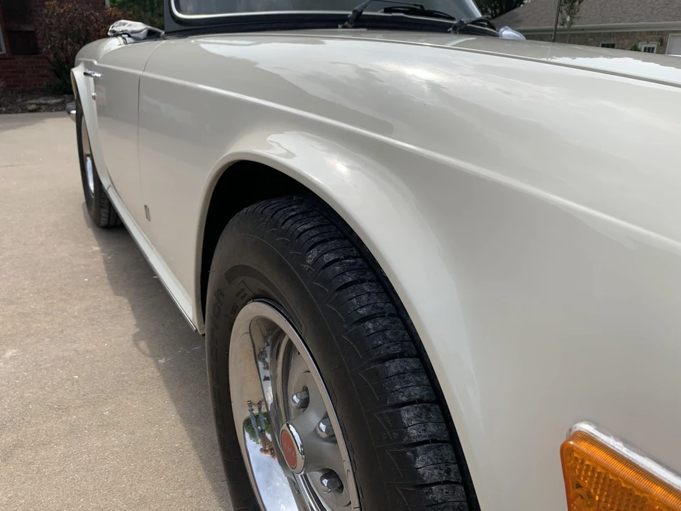 1976 Triumph TR6 (US-spec) - Image 10 of 31