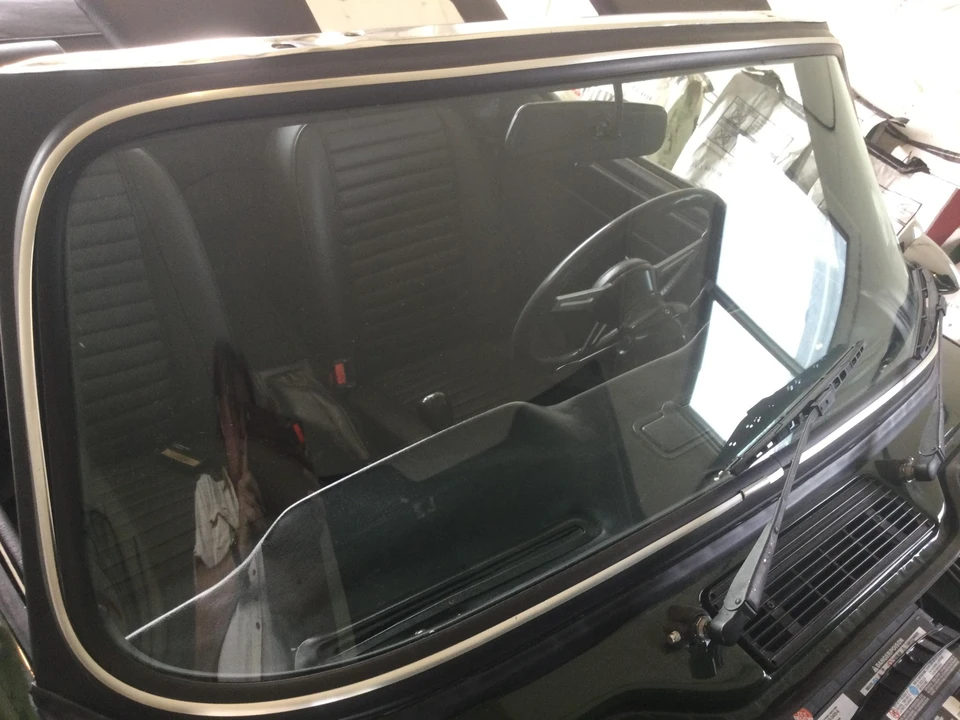 1976 Triumph TR6 (US-spec) - Image 30 of 31