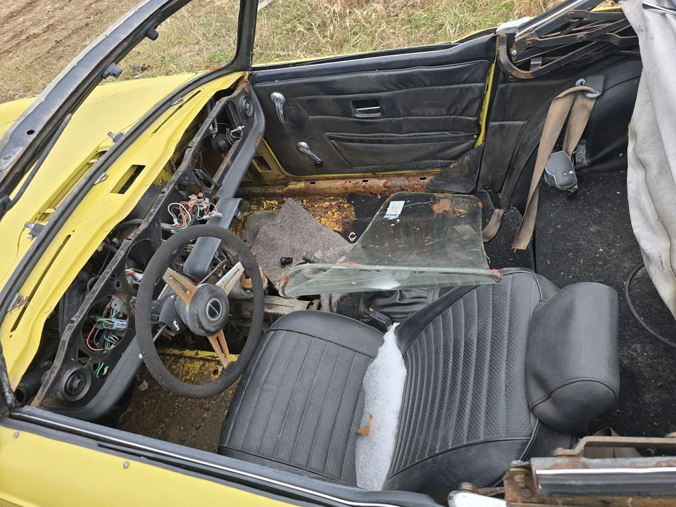 1976 Triumph TR6 (US-spec) - Image 2 of 2
