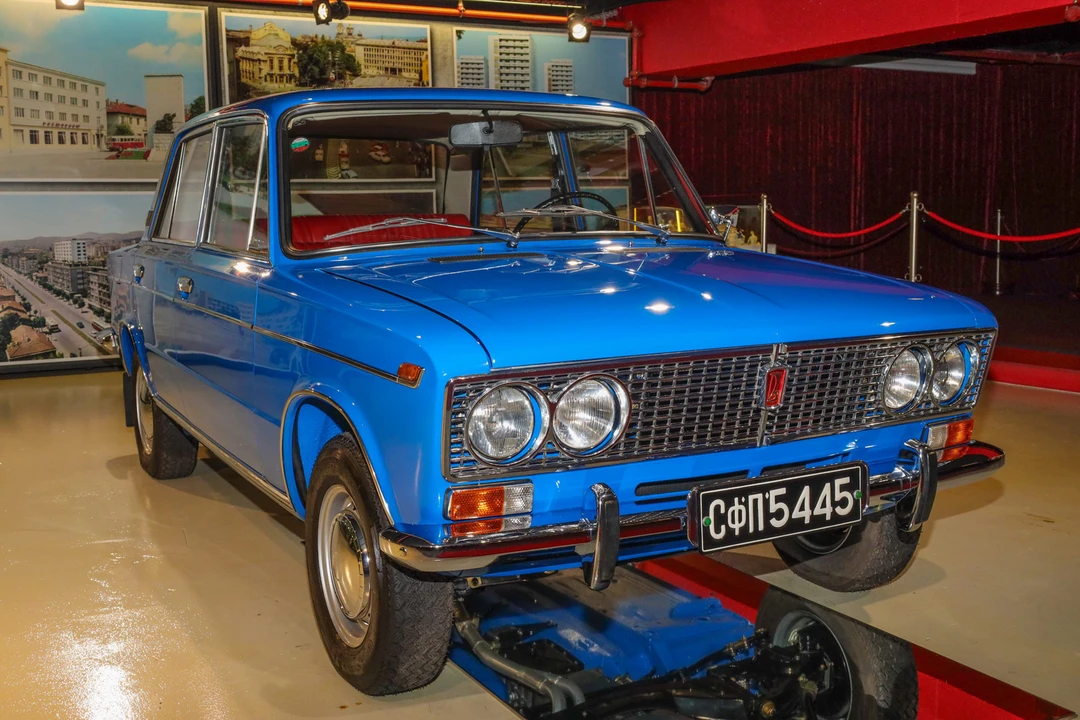 1976 Lada - Image 2 of 2
