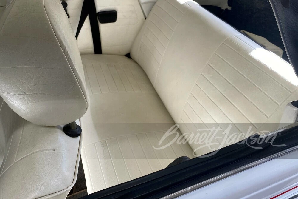 1976 Volkswagen Super Beetle - Image 8 of 18