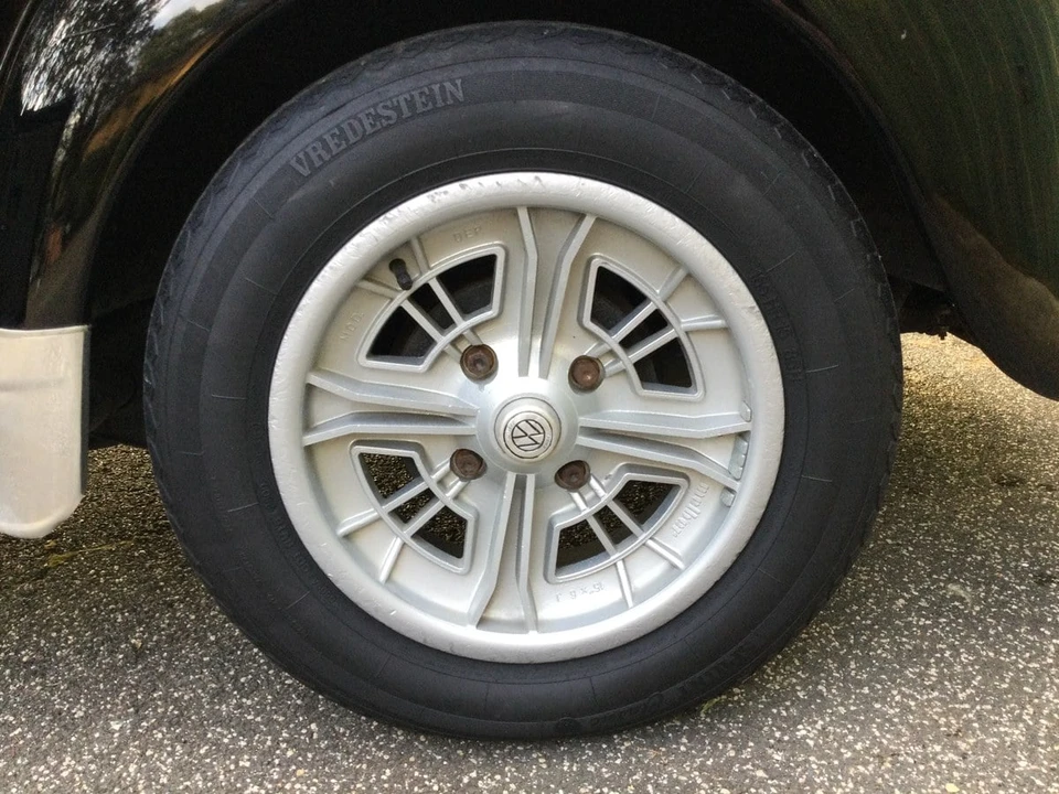 1976 Volkswagen Super Beetle - Image 23 of 30