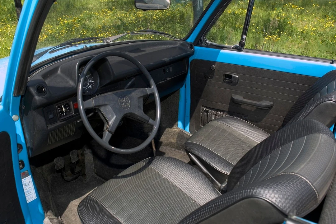 1976 Volkswagen Super Beetle - Image 2 of 3