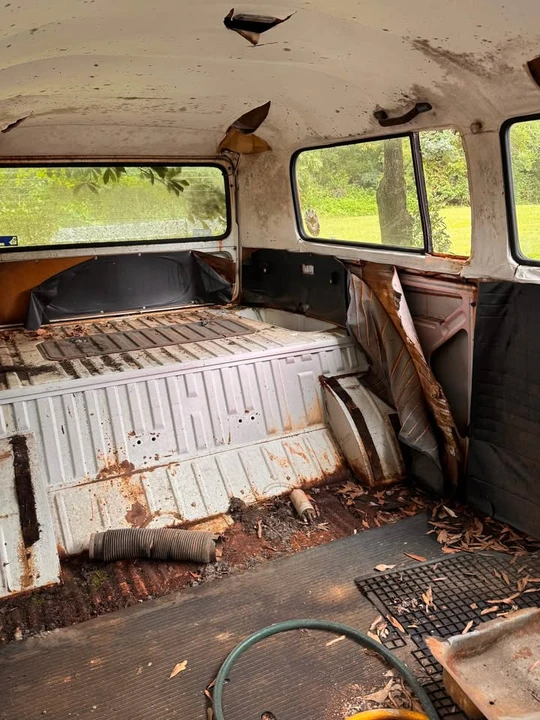 1976 Volkswagen Bay-Window Bus - Image 4 of 4