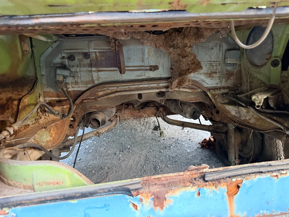1976 Volkswagen Bay-Window Bus - Image 10 of 10