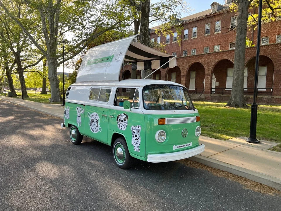 1976 Volkswagen Bay-Window Bus - Image 5 of 7