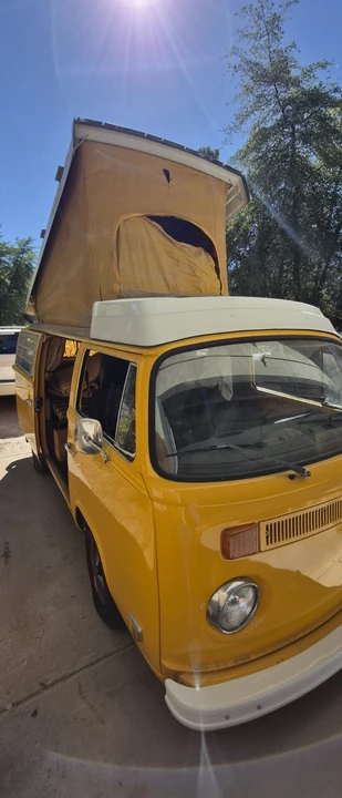 1976 Volkswagen Bay-Window Bus - Image 14 of 31