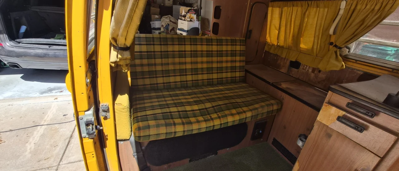 1976 Volkswagen Bay-Window Bus - Image 21 of 31