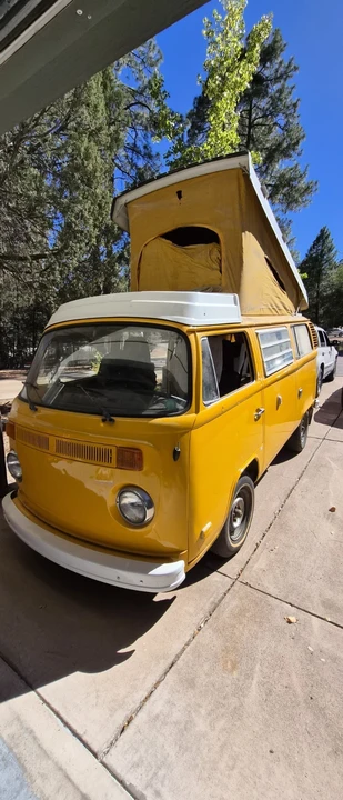 1976 Volkswagen Bay-Window Bus - Image 13 of 31