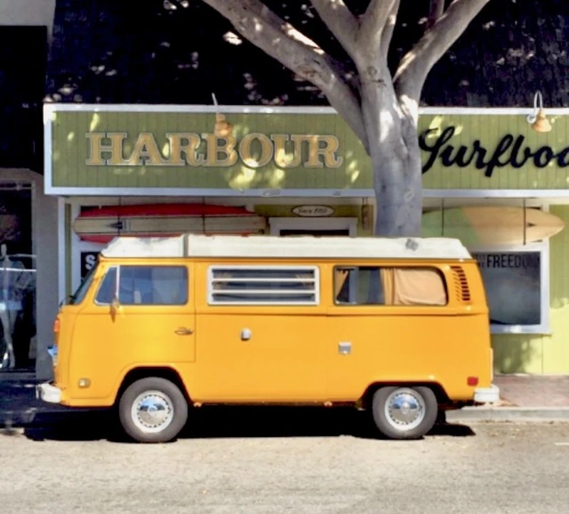 1976 Volkswagen Bay-Window Bus - Image 2 of 21