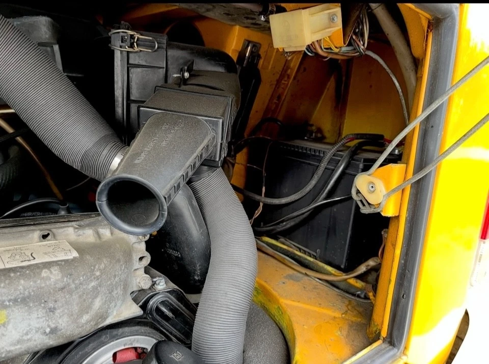1976 Volkswagen Bay-Window Bus - Image 20 of 21
