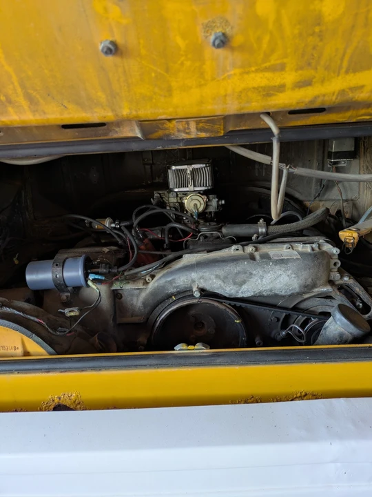 1976 Volkswagen Bay-Window Bus - Image 12 of 21