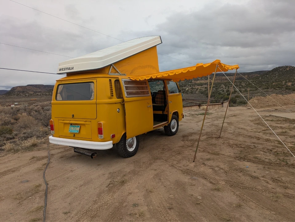 1976 Volkswagen Bay-Window Bus - Image 16 of 21