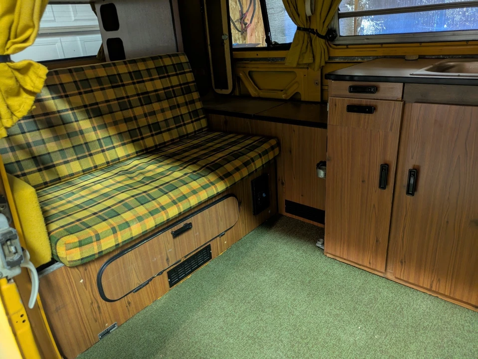 1976 Volkswagen Bay-Window Bus - Image 9 of 21