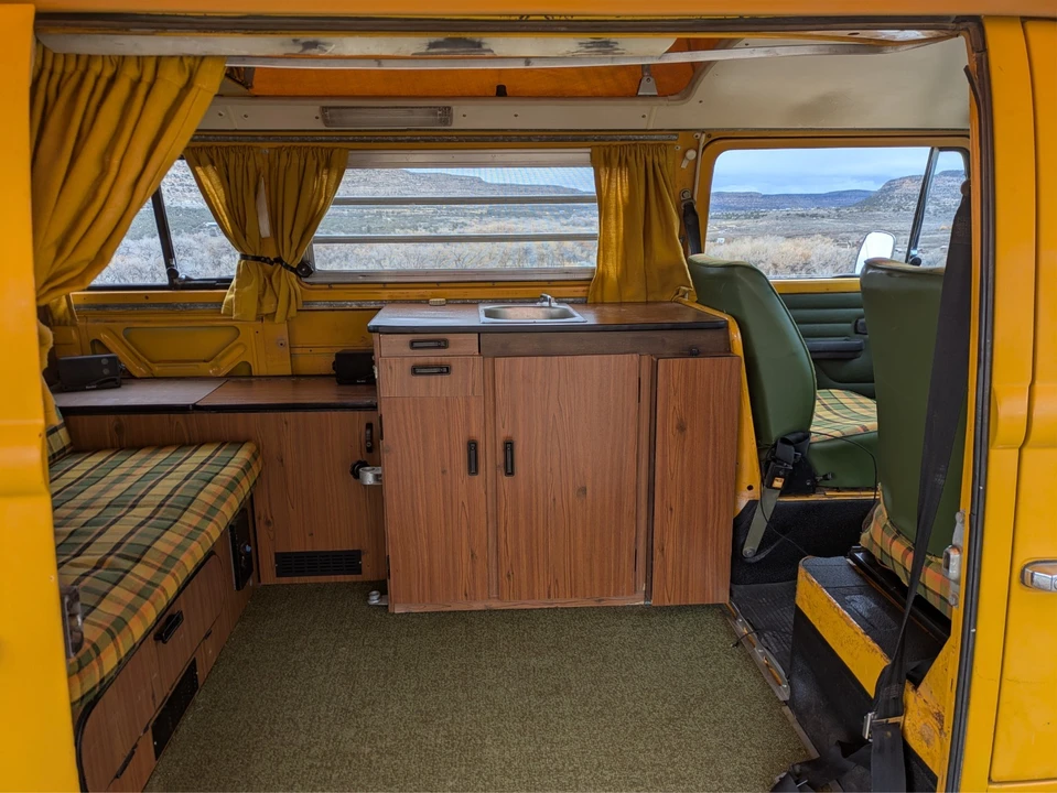1976 Volkswagen Bay-Window Bus - Image 6 of 21