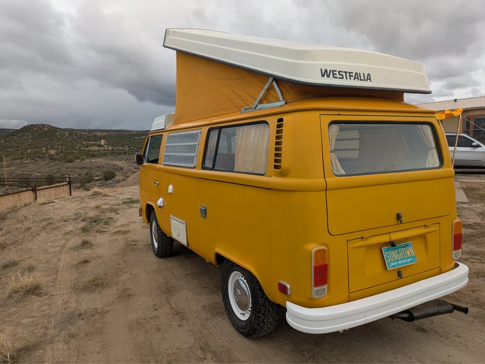 1976 Volkswagen Bay-Window Bus - Image 18 of 21