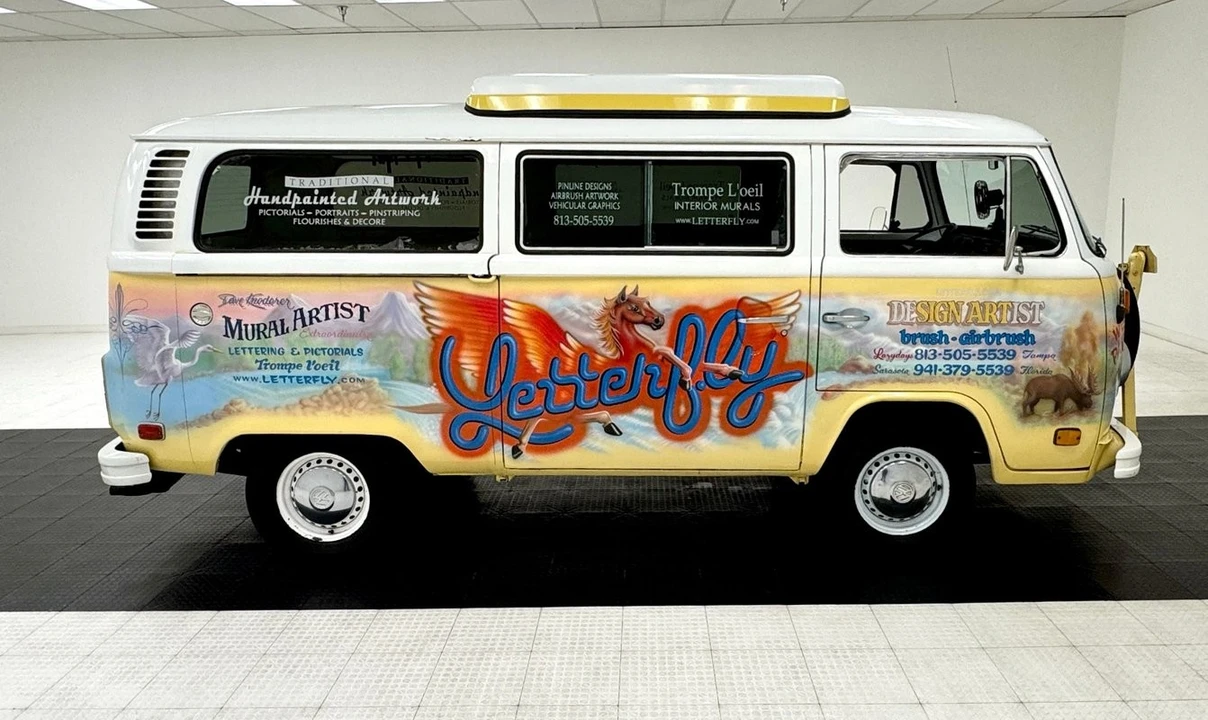 1976 Volkswagen Bay-Window Bus - Image 7 of 12
