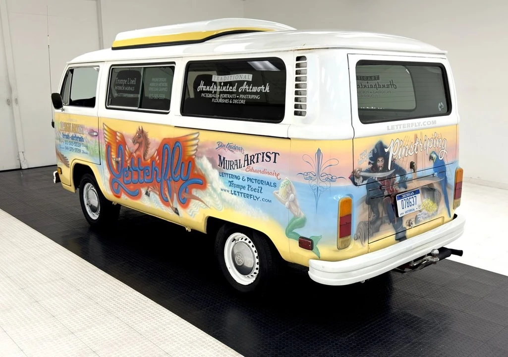 1976 Volkswagen Bay-Window Bus - Image 4 of 12
