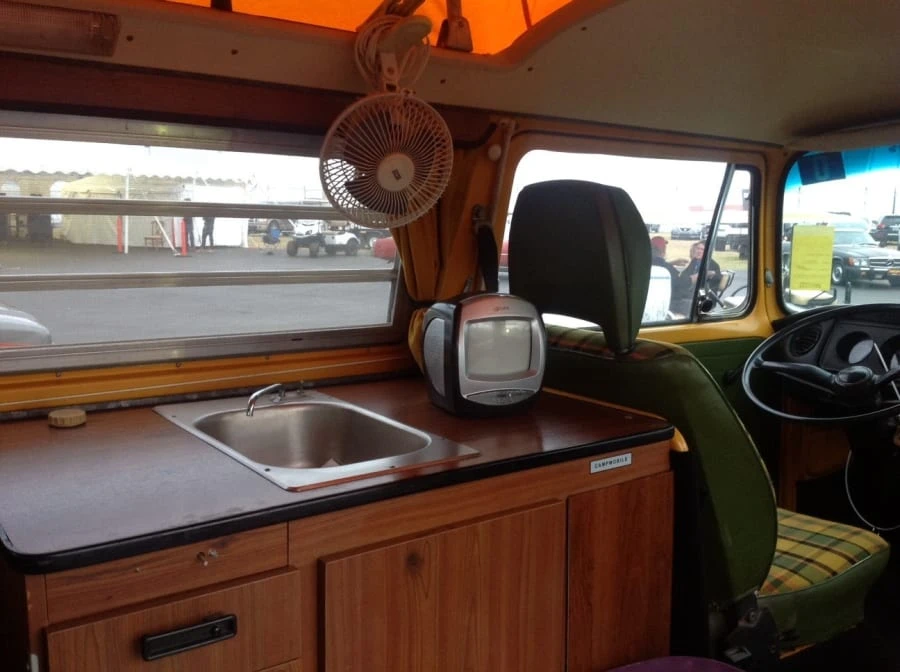 1976 Volkswagen Bay-Window Camper - Image 4 of 9