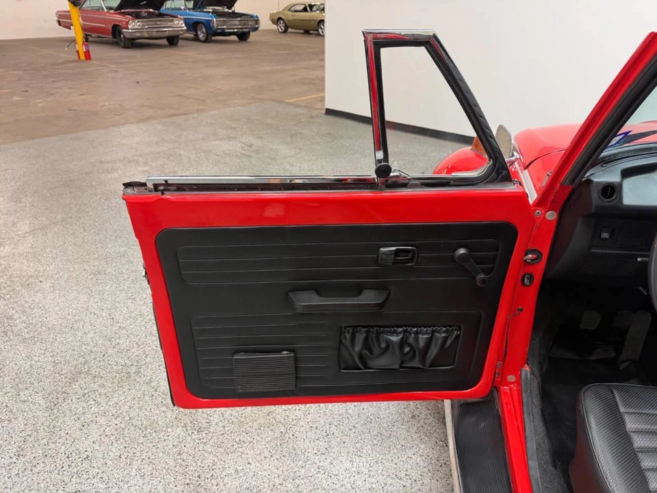 1976 Volkswagen Super Beetle - Image 13 of 31