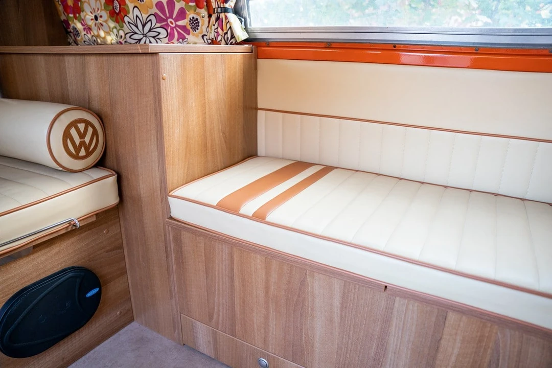 1976 Volkswagen Bay-Window Camper - Image 28 of 30