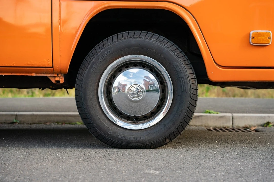 1976 Volkswagen Bay-Window Camper - Image 13 of 30
