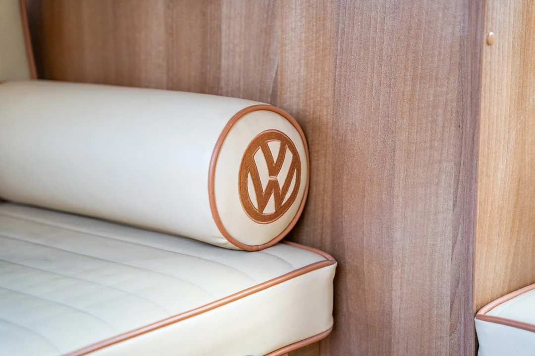 1976 Volkswagen Bay-Window Camper - Image 20 of 30