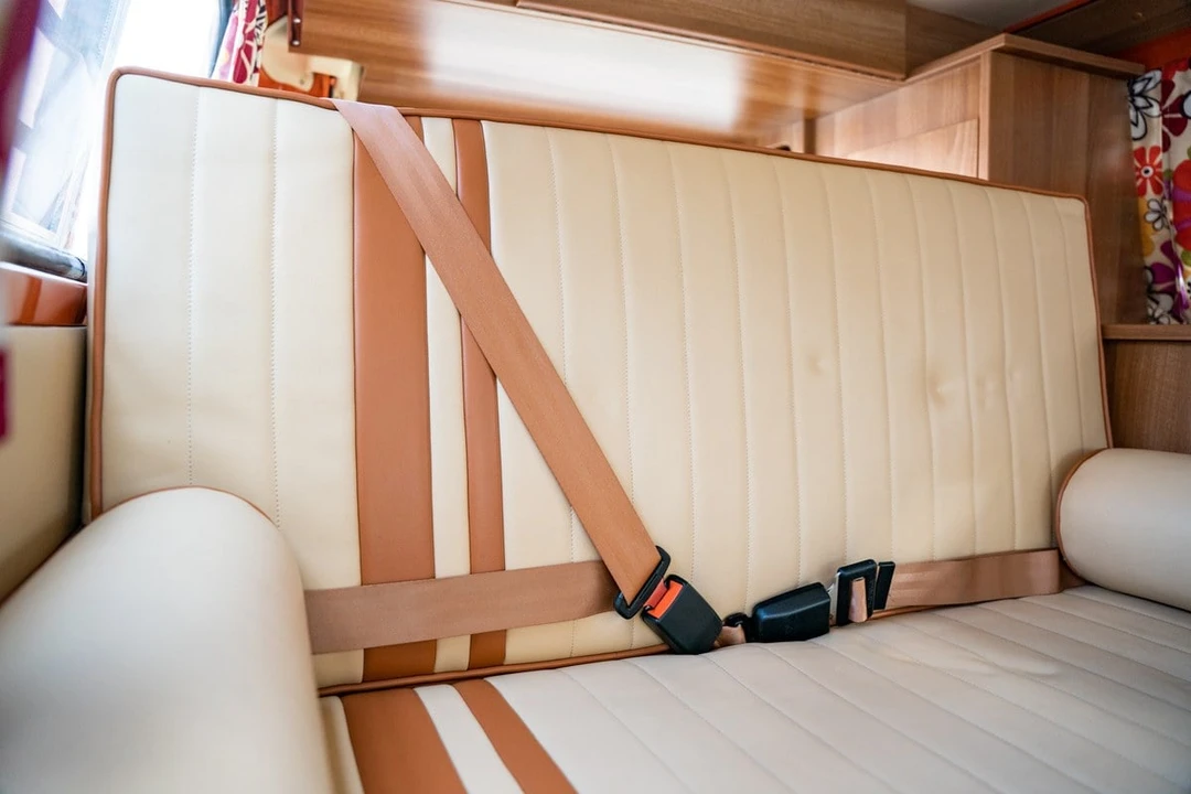 1976 Volkswagen Bay-Window Camper - Image 23 of 30