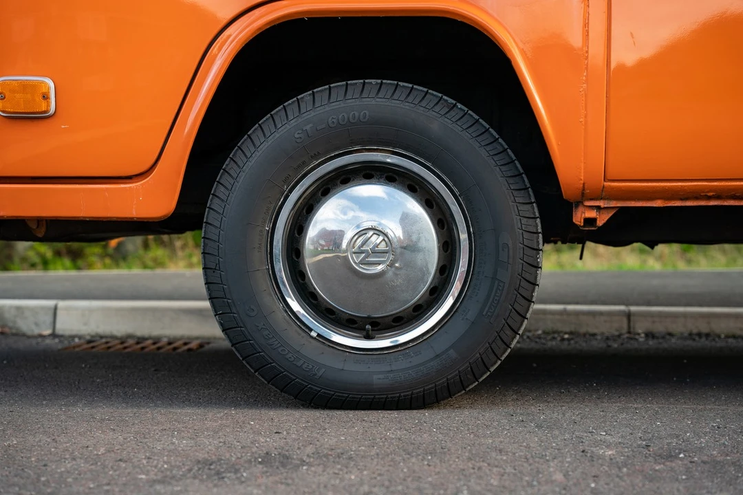 1976 Volkswagen Bay-Window Camper - Image 15 of 30