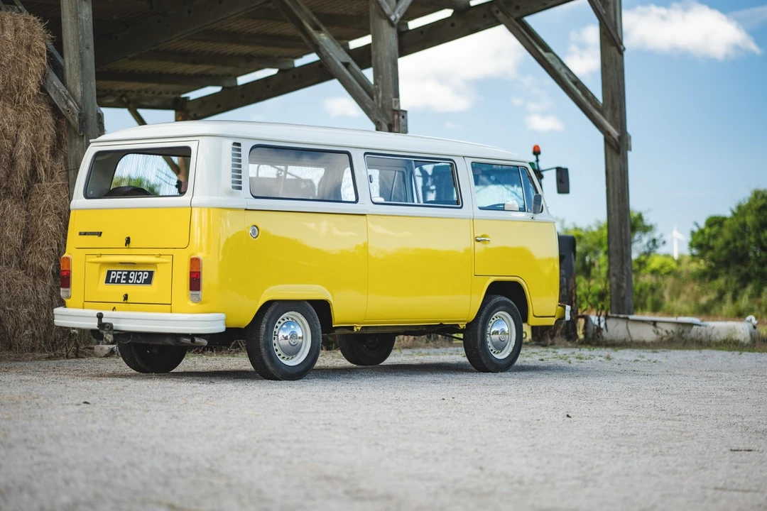 1976 Volkswagen Bay-Window Bus - Image 3 of 30