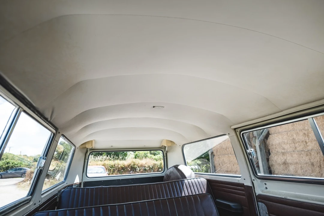 1976 Volkswagen Bay-Window Bus - Image 23 of 30