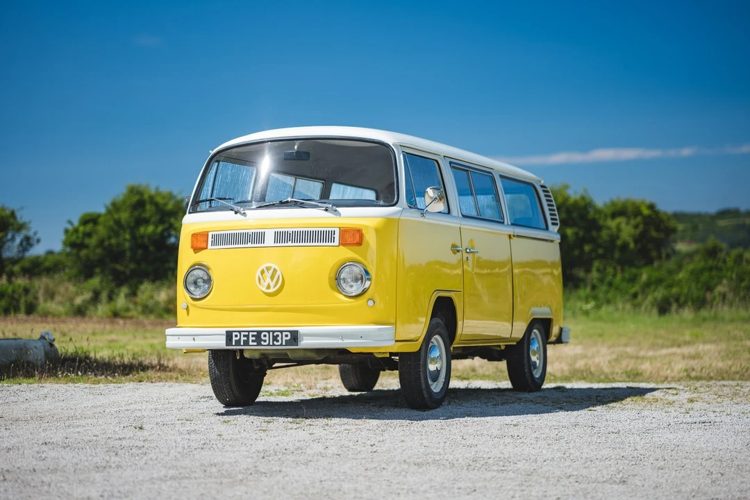 1976 Volkswagen Bay-Window Bus - Image 11 of 30
