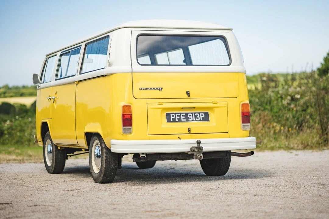 1976 Volkswagen Bay-Window Bus - Image 10 of 30