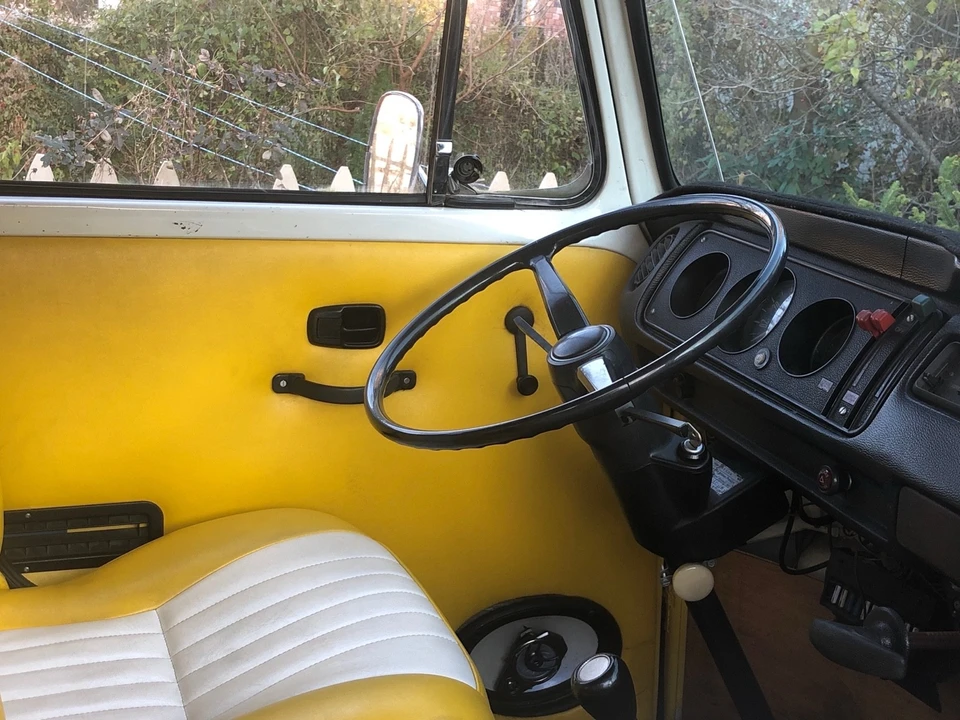 1976 Volkswagen Bay-Window Pickup - Image 5 of 7