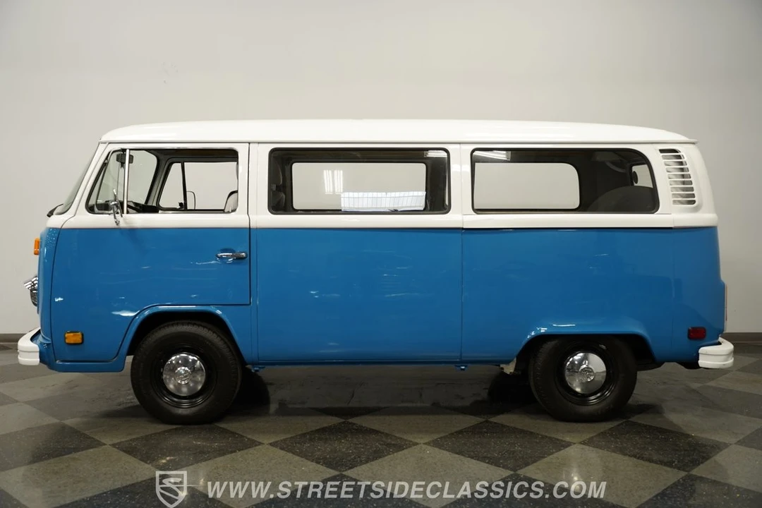 1976 Volkswagen Type 2 - Image 3 of 12