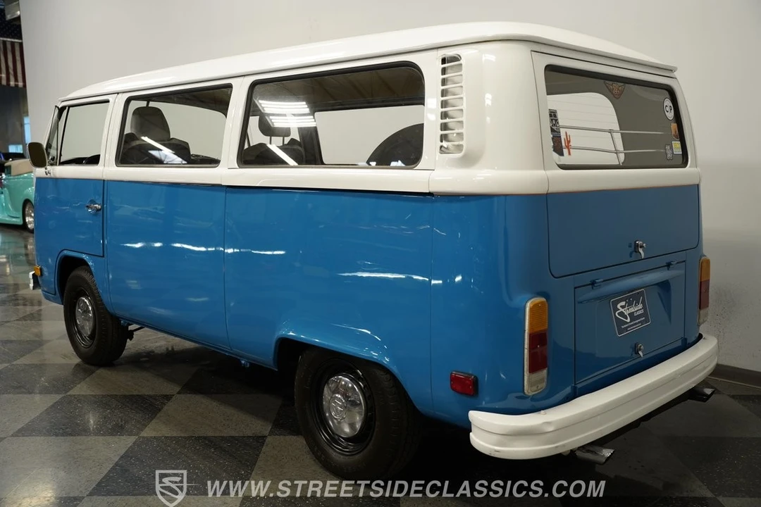 1976 Volkswagen Type 2 - Image 11 of 12