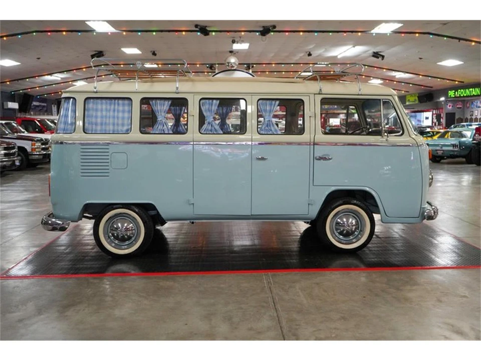 1976 Volkswagen Bay-Window Bus - Image 7 of 31