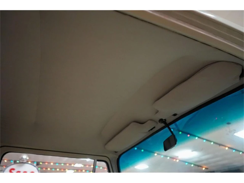 1976 Volkswagen Bay-Window Bus - Image 23 of 31