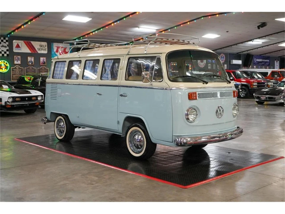 1976 Volkswagen Bay-Window Bus - Image 8 of 31