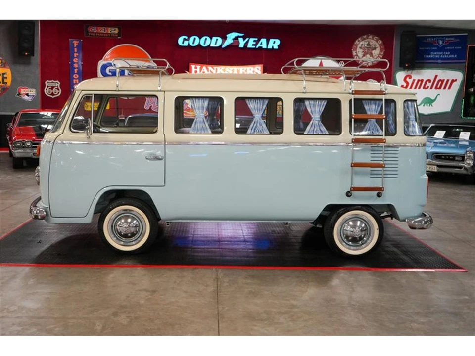 1976 Volkswagen Bay-Window Bus - Image 3 of 31