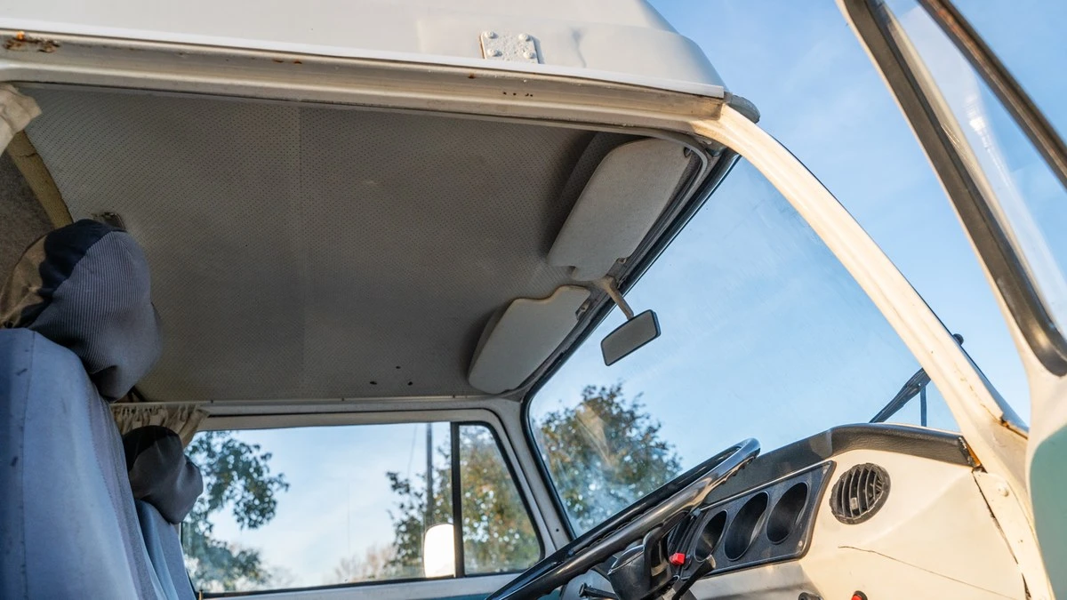 1976 Volkswagen Bay-Window Camper - Image 20 of 30