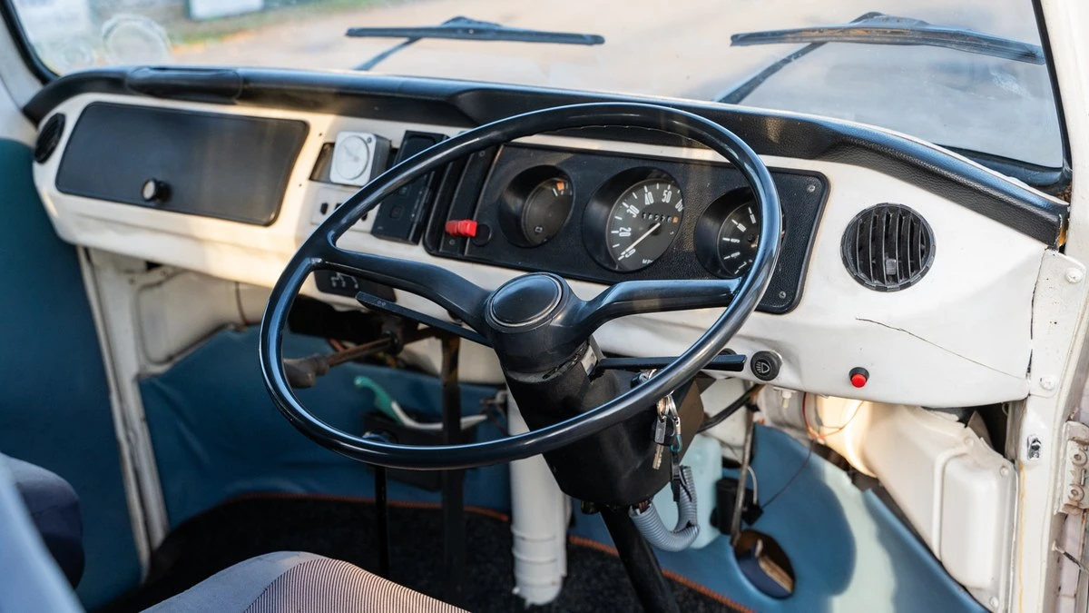 1976 Volkswagen Bay-Window Camper - Image 17 of 30