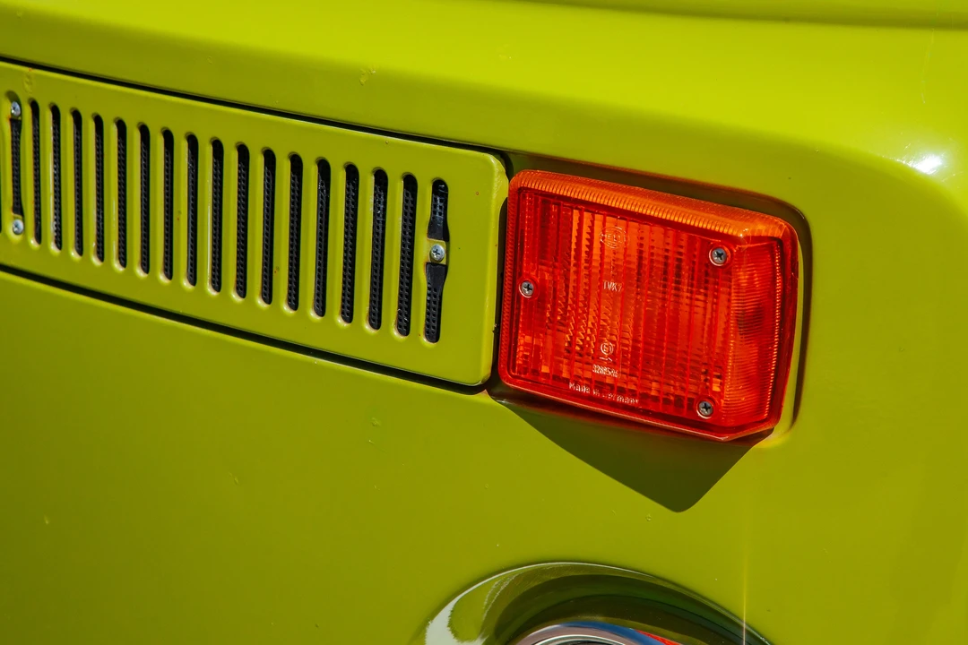 1976 Volkswagen Bay-Window Camper - Image 23 of 31
