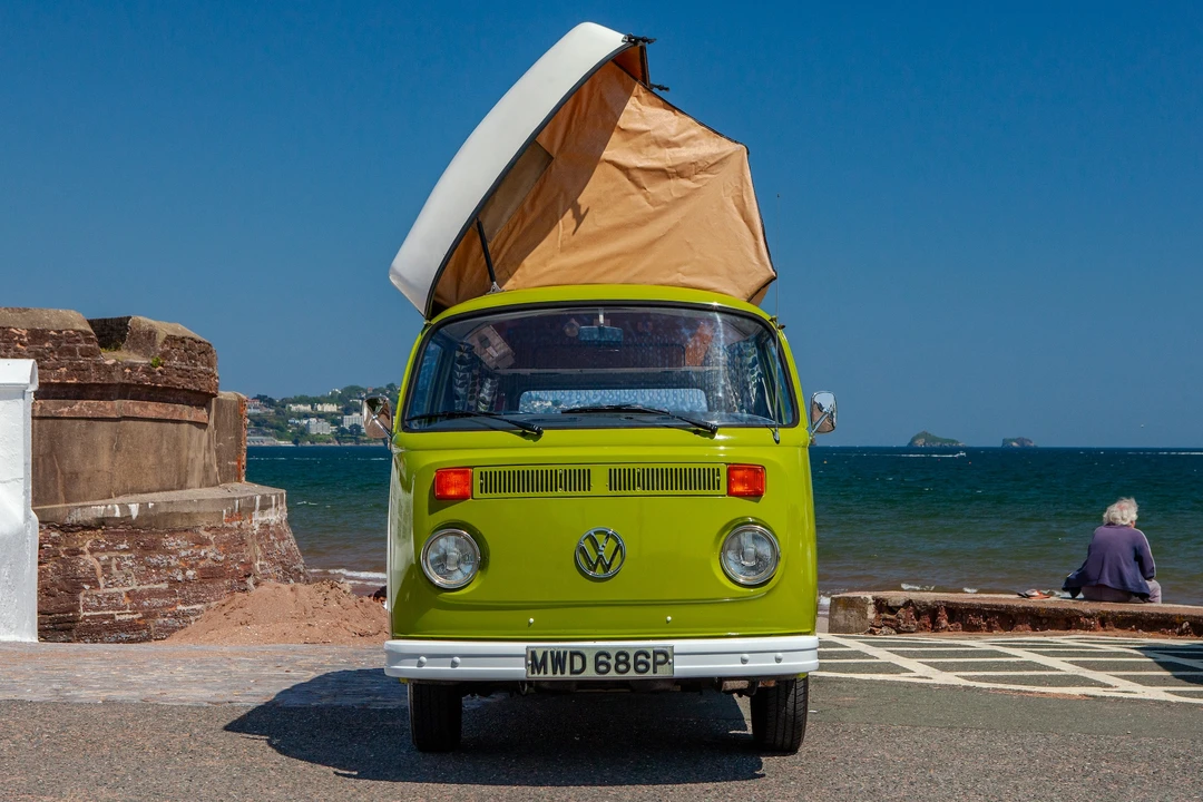 1976 Volkswagen Bay-Window Camper - Image 2 of 31