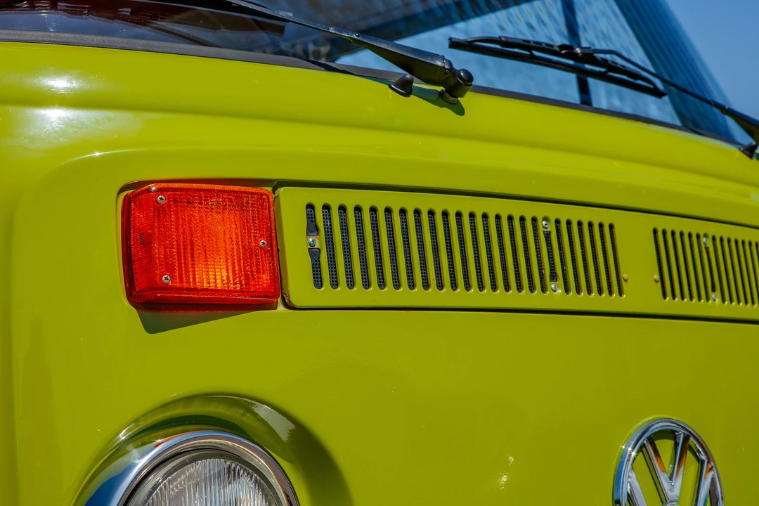 1976 Volkswagen Bay-Window Camper - Image 15 of 31