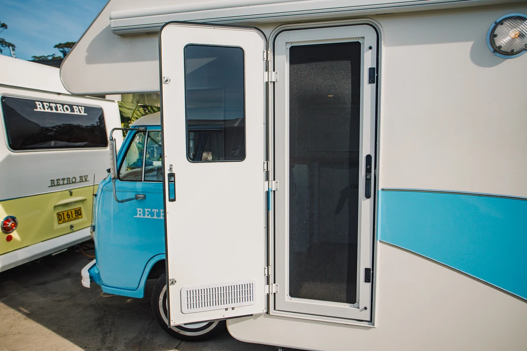 1976 Volkswagen Bay-Window Camper - Image 28 of 31