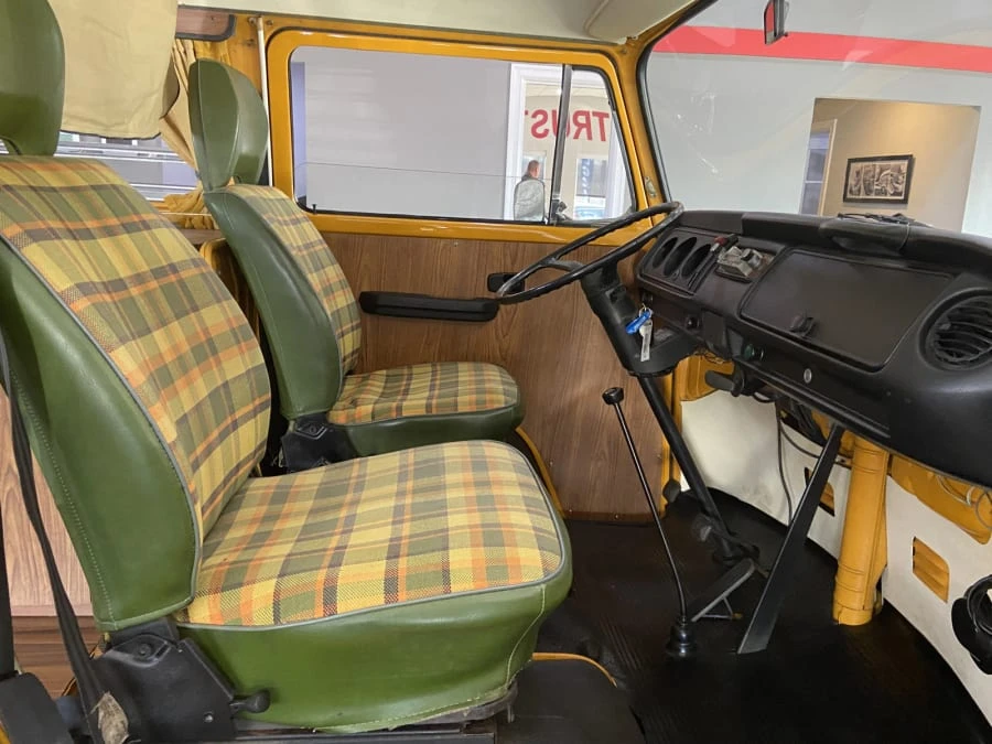 1976 Volkswagen Bay-Window Camper - Image 17 of 31