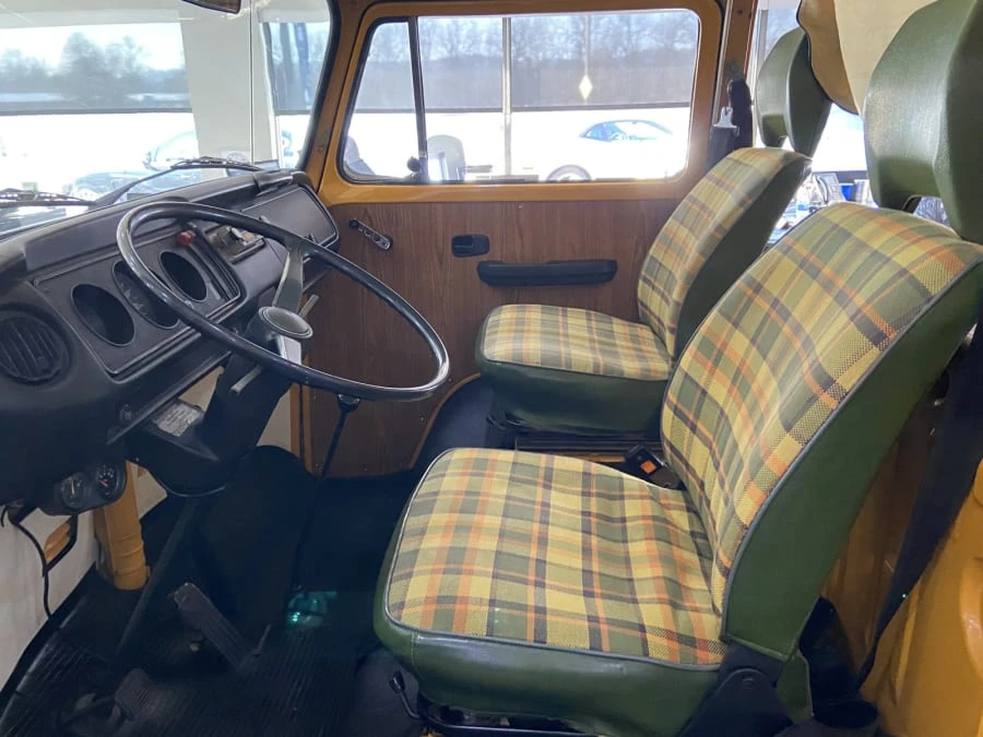 1976 Volkswagen Bay-Window Camper - Image 12 of 31