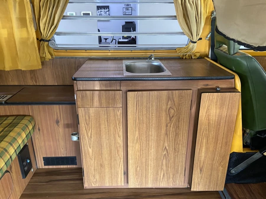 1976 Volkswagen Bay-Window Camper - Image 18 of 31